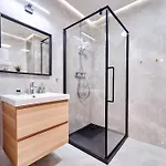 Apartman Laguna 5 *