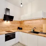 Laguna 5 *